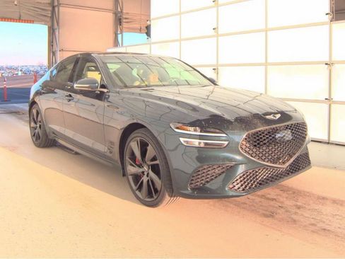 Used 2023 Genesis G70 3.3T w/ Sport Prestige Package image 4