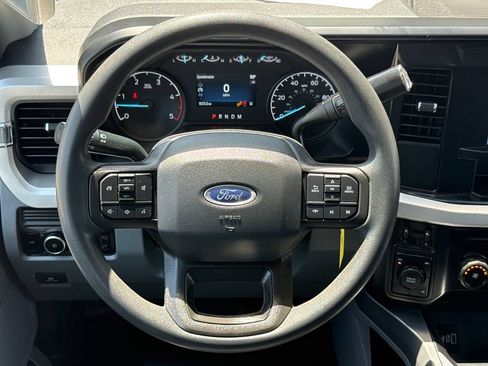 Used 2025 Ford F350 XLT w/ 360-Degree Camera Package AWD/4WD image 17