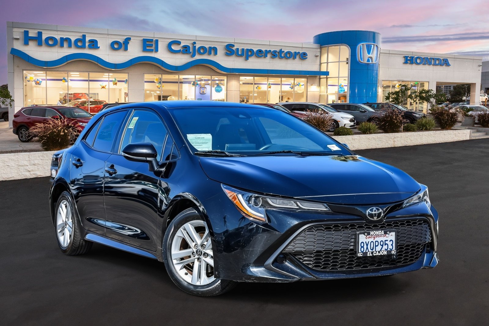 Used 2022 Toyota Corolla SE w/ Carpet Mat Package (TMS) FWD image 1
