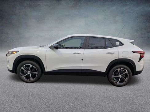 New 2026 Chevrolet Trax RS w/ Driver Confidence Package image 7