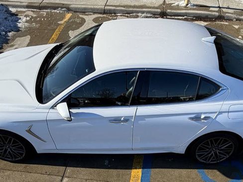 Used 2019 Genesis G70 2.0T Advanced image 11