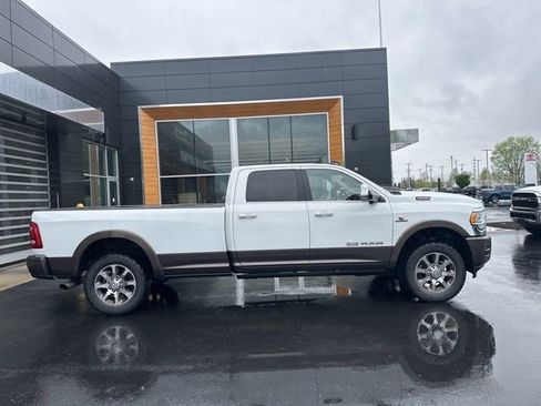 Used 2022 RAM 3500 Limited AWD/4WD image 12