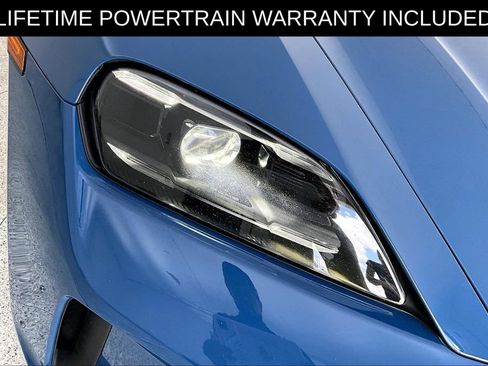 Used 2025 Porsche Taycan RWD image 38