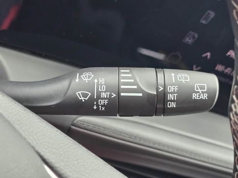 Used 2025 Buick Encore GX Preferred AWD/4WD image 22