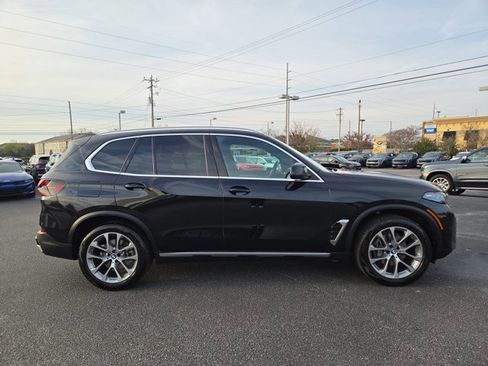 Used 2026 BMW X5 sDrive40i w/ Premium Package image 5