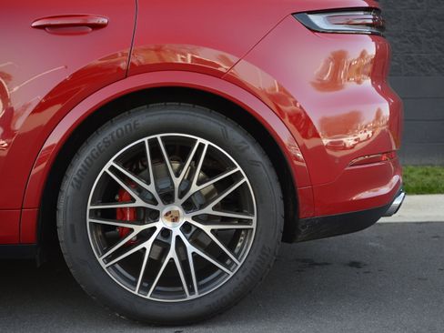 Used 2026 Porsche Cayenne S image 42