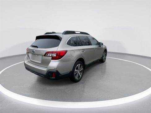 Used 2019 Subaru Outback 2.5i Limited image 8