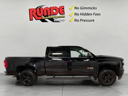 Used 2017 Chevrolet Silverado 1500 LTZ Z71 w/ LTZ Plus Package AWD/4WD image 7