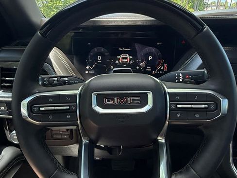 Used 2026 GMC Yukon XL Elevation w/ Elevation Premium Package RWD image 29