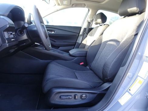Certified 2025 Honda Accord SE image 7