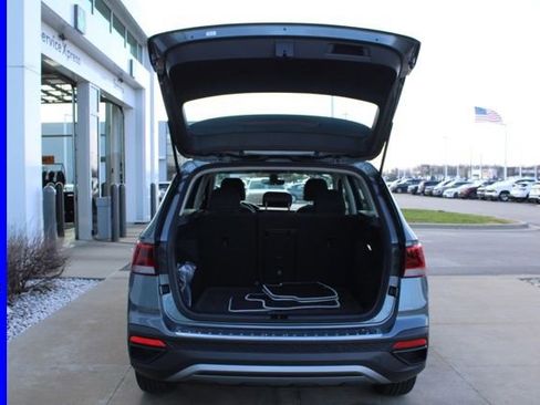 Used 2024 Volkswagen Taos S image 9