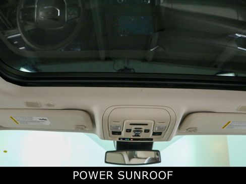 Used 2023 GMC Yukon Denali RWD image 22