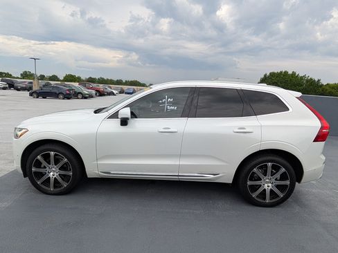Used 2021 Volvo XC60 T5 Inscription w/ Advanced Package AWD/4WD image 2