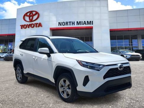 Used 2023 Toyota RAV4 XLE w/ Convenience Package FWD image 1