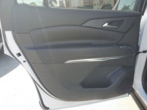 New 2026 Chevrolet Traverse LT FWD image 18