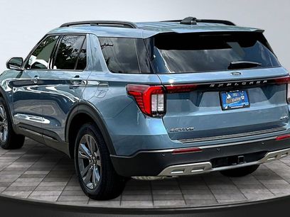 New 2026 Ford Explorer Active w/ Active Comfort Package