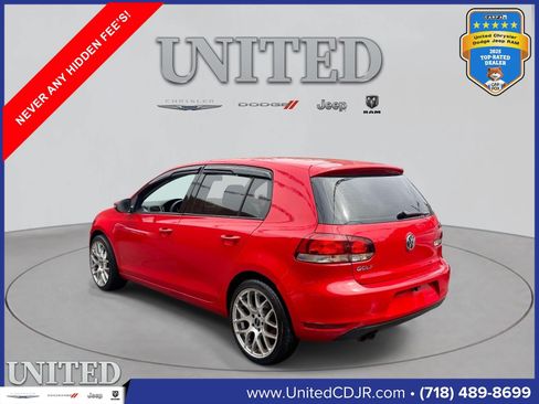 Used 2012 Volkswagen Golf 4-Door FWD image 6