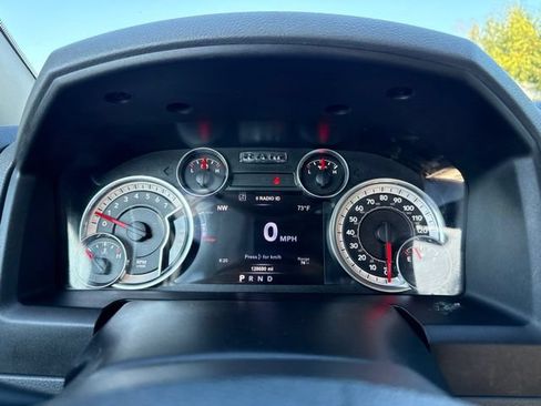 Used 2017 RAM 1500 Big Horn RWD image 23