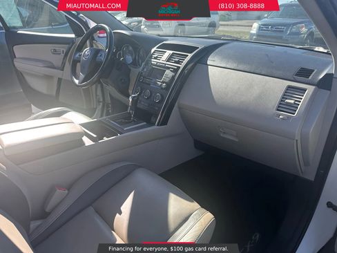 Used 2011 MAZDA CX-9 Touring w/ Moonroof & Bose Audio Pkg image 17