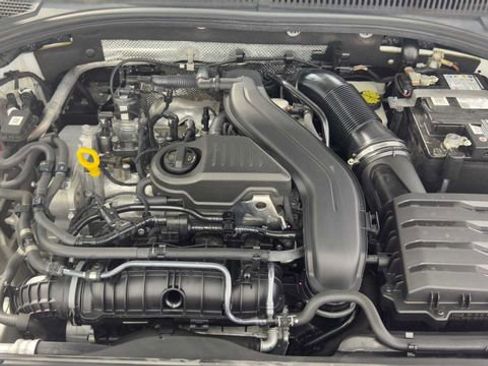 Used 2023 Volkswagen Jetta SE FWD image 35
