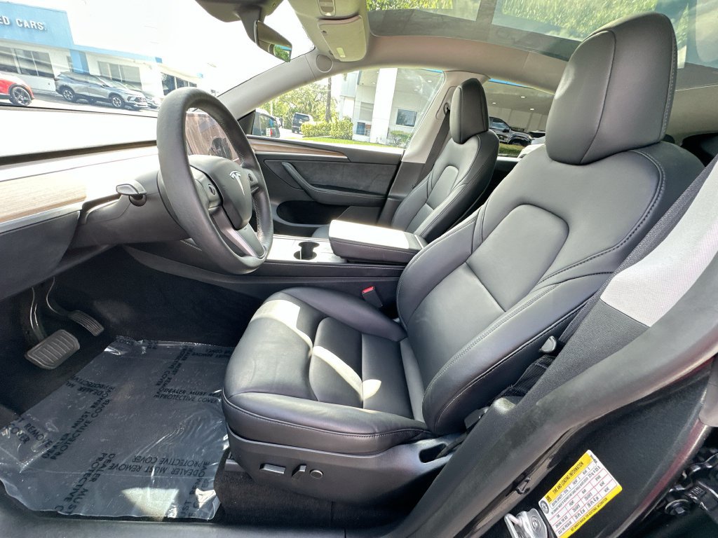 Used 2024 Tesla Model Y Long Range AWD/4WD image 20