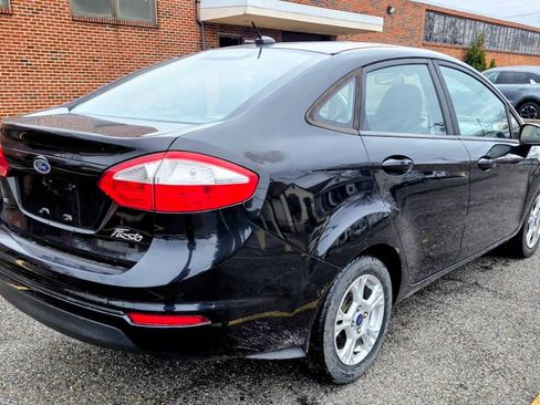 Used 2015 Ford Fiesta SE FWD image 8