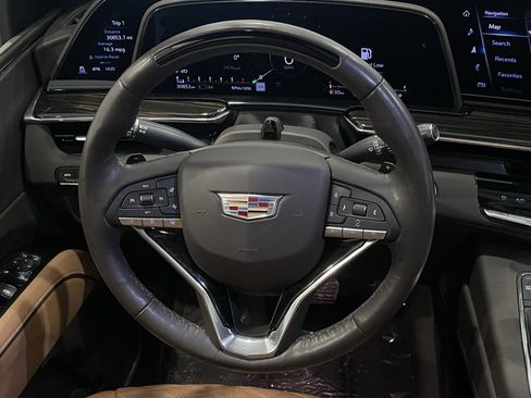 Used 2023 Cadillac Escalade Premium Luxury w/ Performance Package image 19