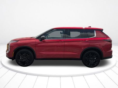 New 2026 Mitsubishi Outlander LE FWD image 6