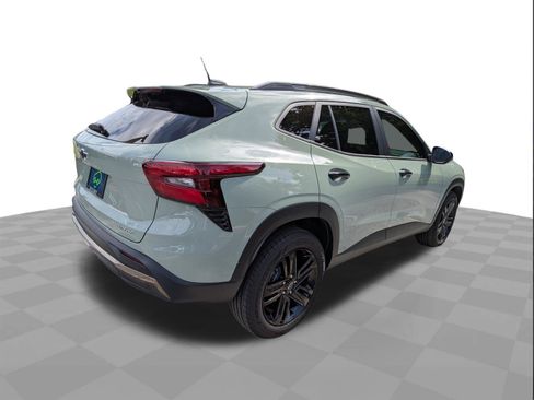 Certified 2025 Chevrolet Trax ACTIV w/ Driver Confidence Package FWD image 4