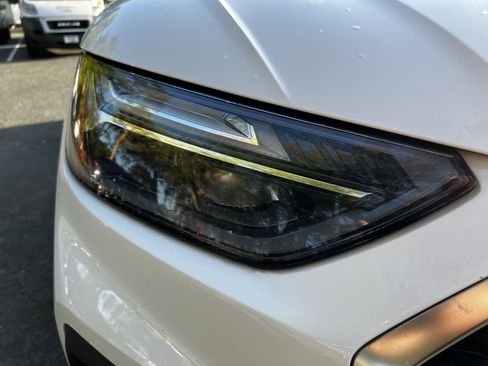 Used 2021 Audi Q5 Premium w/ Convenience Package image 12