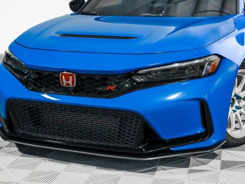 Used 2024 Honda Civic Type R image 11
