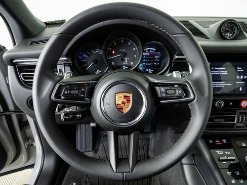 New 2026 Porsche Macan AWD/4WD image 9