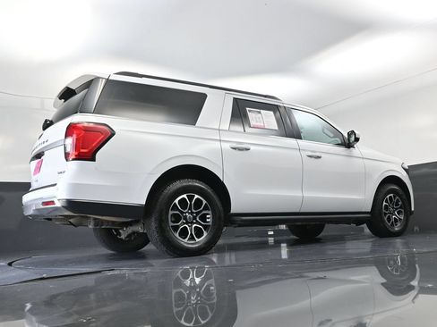 Used 2024 Ford Expedition Max XLT AWD/4WD image 19