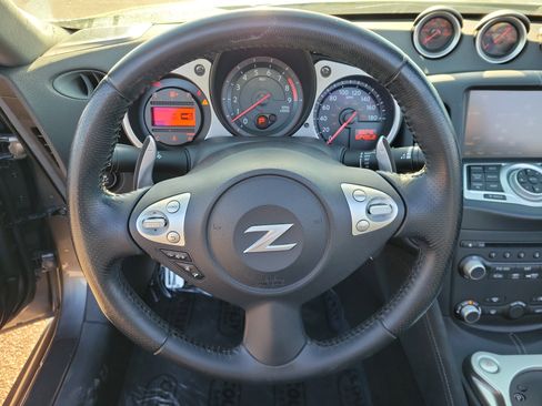 Used 2018 Nissan 370Z Touring Sport image 18