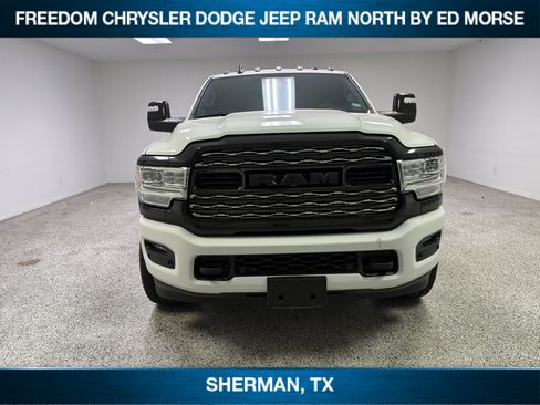 Used 2024 RAM 2500 Limited AWD/4WD image 2