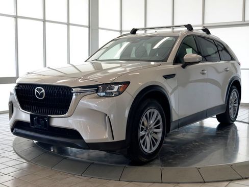 Certified 2024 MAZDA CX-90 3.3 Turbo w/ Preferred Package AWD/4WD image 4