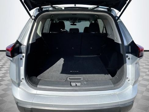 Used 2024 Nissan Rogue S FWD image 24