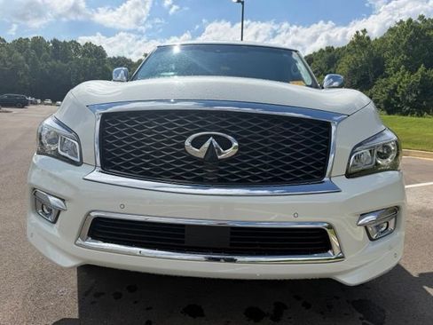 Used 2016 INFINITI QX80 4WD w/ Signature Edition Package image 2