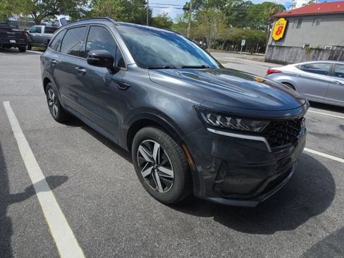 Used 2021 Kia Sorento S w/ Panoramic Sunroof Package FWD image 3