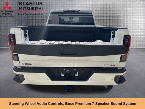Used 2025 GMC Sierra 2500 AT4 AWD/4WD image 14