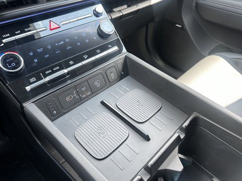 Used 2024 Hyundai Santa Fe Calligraphy image 24