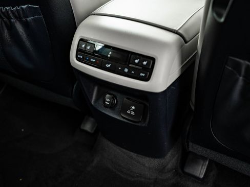 Used 2022 Hyundai Palisade Calligraphy w/ Cargo Package image 38