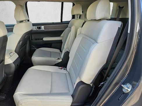 Used 2024 Hyundai Santa Fe Calligraphy image 20