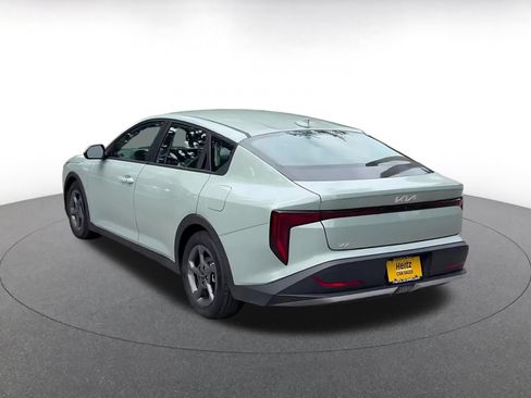 Used 2025 Kia K4 FWD image 11
