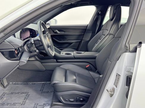 Used 2021 Porsche Taycan 4 Cross Turismo w/ Premium Package image 17