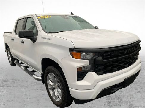 Used 2024 Chevrolet Silverado 1500 Custom AWD/4WD image 8