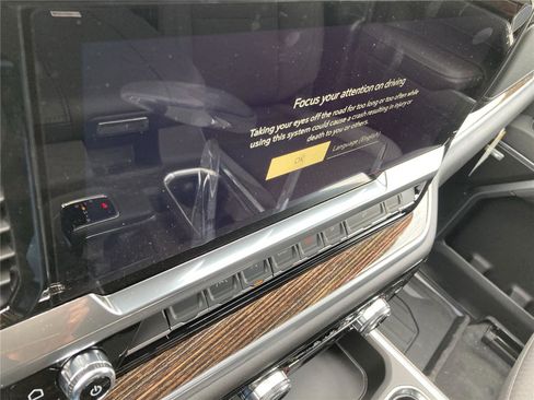 New 2026 GMC Sierra 1500 Elevation image 29