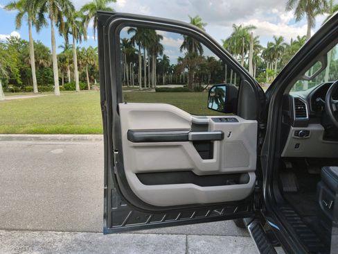 Used 2016 Ford F150 XLT w/ Equipment Group 302A Luxury AWD/4WD image 21