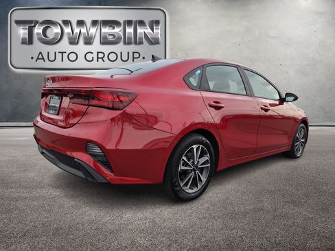 Used 2024 Kia Forte LXS image 5