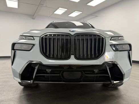 Used 2026 BMW X7 xDrive40i w/ Executive Package image 14